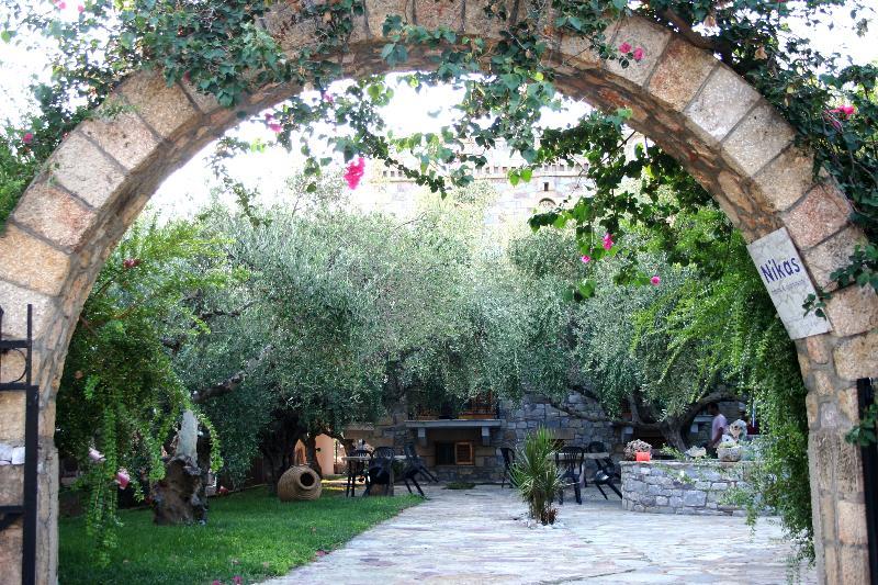 Stoúpa Nikas Rooms & Apartments מראה חיצוני תמונה